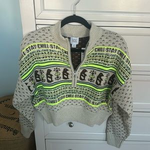 BNWT Urban Outfitters half zipper sweater
